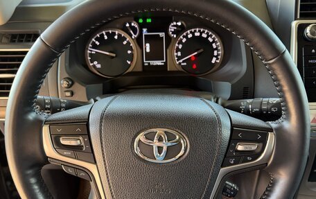Toyota Land Cruiser Prado 150 рестайлинг 2, 2018 год, 5 300 000 рублей, 29 фотография
