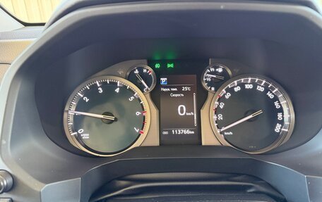 Toyota Land Cruiser Prado 150 рестайлинг 2, 2018 год, 5 300 000 рублей, 34 фотография
