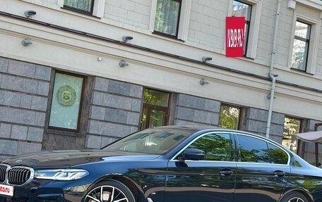 BMW 5 серия, 2020 год, 6 190 000 рублей, 3 фотография