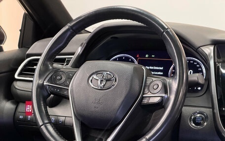 Toyota Camry, 2023 год, 3 900 000 рублей, 8 фотография