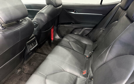 Toyota Camry, 2023 год, 3 900 000 рублей, 21 фотография