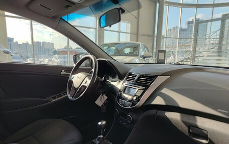 Hyundai Solaris II рестайлинг, 2014 год, 1 078 000 рублей, 13 фотография
