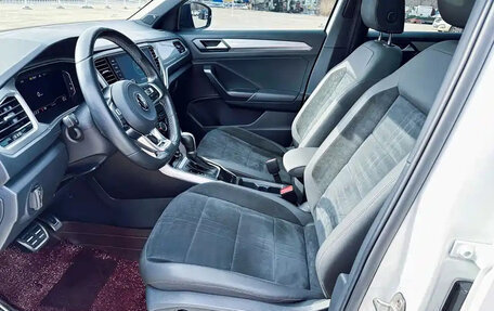 Volkswagen T-Roc I, 2022 год, 1 570 004 рублей, 8 фотография