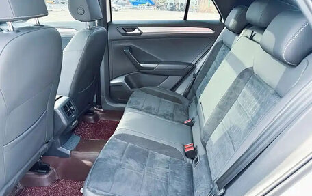 Volkswagen T-Roc I, 2022 год, 1 570 004 рублей, 16 фотография