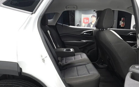 Chevrolet Trax, 2024 год, 1 560 000 рублей, 8 фотография