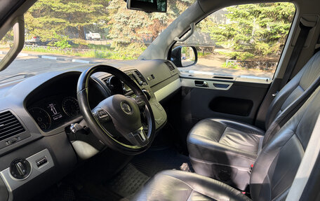 Volkswagen Multivan T5, 2011 год, 2 550 000 рублей, 11 фотография