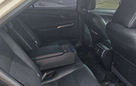 Toyota Camry, 2017 год, 2 450 000 рублей, 4 фотография