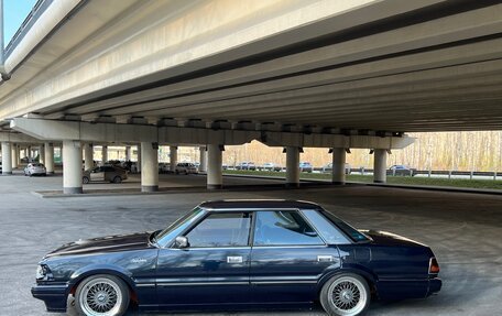 Toyota Crown, 1986 год, 750 000 рублей, 26 фотография