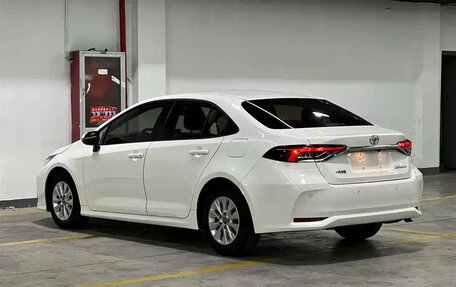 Toyota Corolla, 2021 год, 1 396 000 рублей, 5 фотография