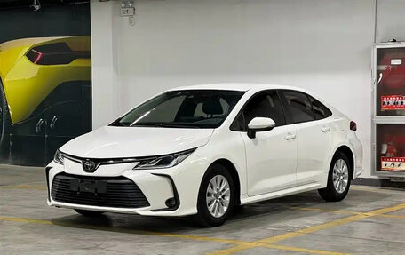 Toyota Corolla, 2021 год, 1 396 000 рублей, 3 фотография