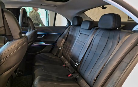 Mercedes-Benz E-Класс, 2025 год, 6 750 000 рублей, 24 фотография