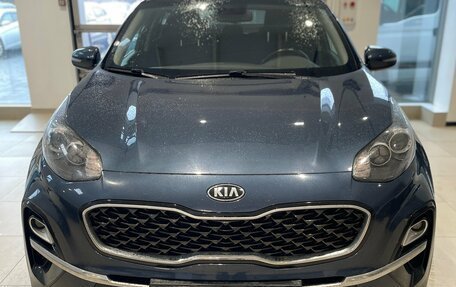KIA Sportage IV рестайлинг, 2018 год, 2 199 000 рублей, 2 фотография