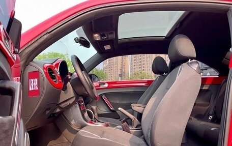 Volkswagen Beetle, 2019 год, 1 470 888 рублей, 8 фотография
