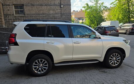 Toyota Land Cruiser Prado 150 рестайлинг 2, 2019 год, 4 850 000 рублей, 4 фотография