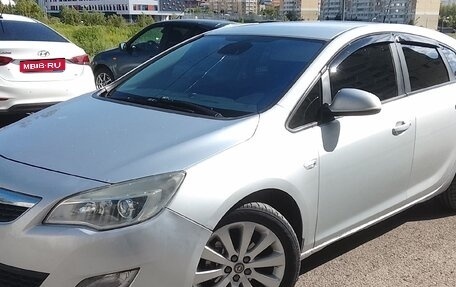 Opel Astra J, 2010 год, 540 000 рублей, 1 фотография