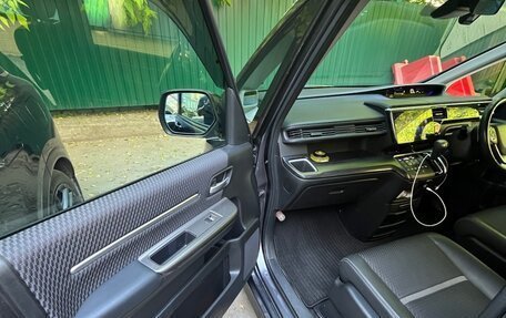 Honda Stepwgn IV, 2016 год, 2 150 000 рублей, 13 фотография