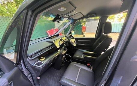 Honda Stepwgn IV, 2016 год, 2 150 000 рублей, 14 фотография