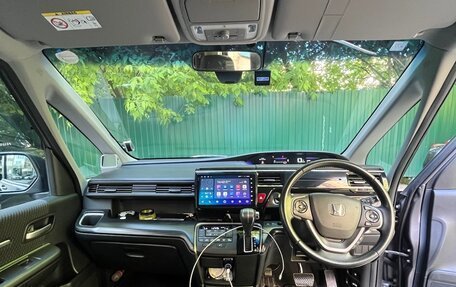 Honda Stepwgn IV, 2016 год, 2 150 000 рублей, 16 фотография