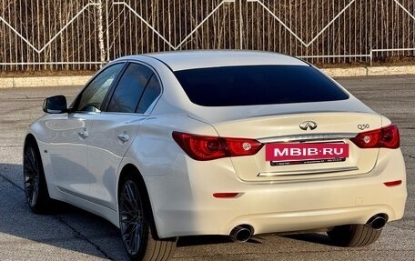 Infiniti Q50 I рестайлинг, 2017 год, 1 900 000 рублей, 14 фотография