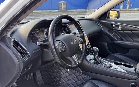 Infiniti Q50 I рестайлинг, 2017 год, 1 900 000 рублей, 19 фотография