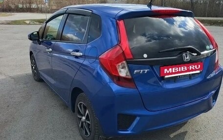 Honda Fit III, 2016 год, 870 000 рублей, 3 фотография