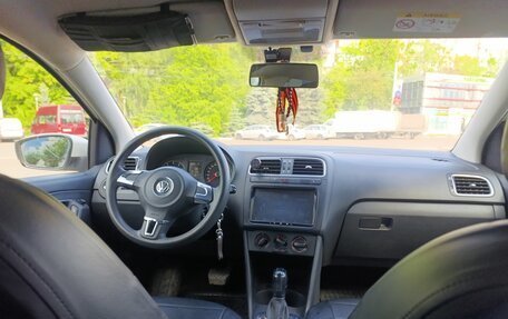 Volkswagen Polo VI (EU Market), 2014 год, 750 000 рублей, 6 фотография