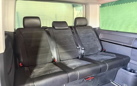Volkswagen Multivan T6 рестайлинг, 2019 год, 4 199 000 рублей, 13 фотография