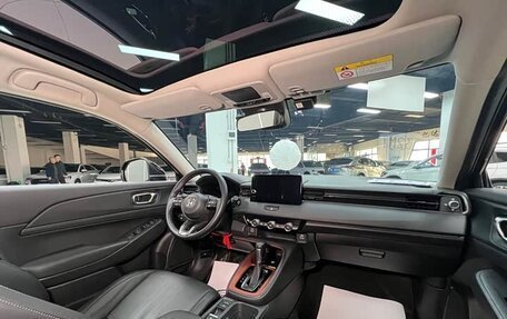 Honda Vezel, 2023 год, 2 050 000 рублей, 12 фотография