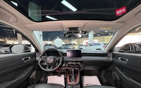 Honda Vezel, 2023 год, 2 050 000 рублей, 9 фотография