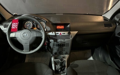 Opel Astra H, 2011 год, 600 000 рублей, 10 фотография
