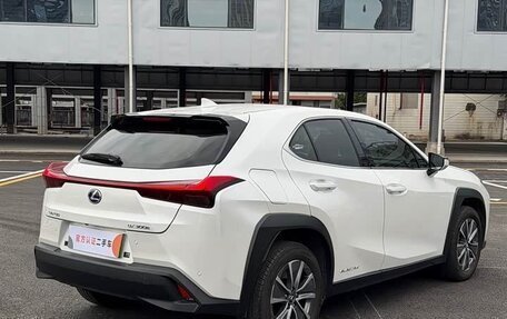 Lexus UX I, 2023 год, 1 926 000 рублей, 6 фотография