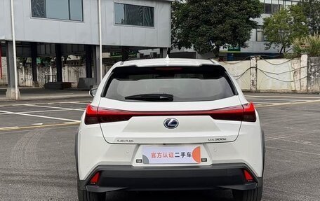 Lexus UX I, 2023 год, 1 926 000 рублей, 5 фотография