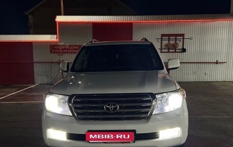 Toyota Land Cruiser 200, 2011 год, 3 250 000 рублей, 3 фотография