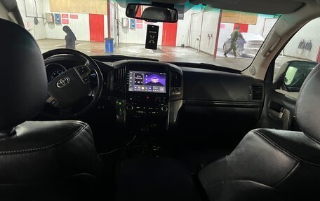 Toyota Land Cruiser 200, 2011 год, 3 250 000 рублей, 13 фотография