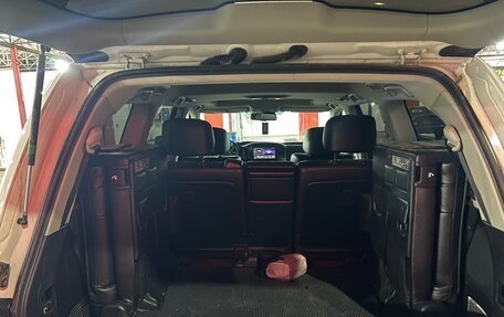 Toyota Land Cruiser 200, 2011 год, 3 250 000 рублей, 11 фотография