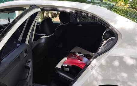 Volkswagen Jetta VI, 2014 год, 1 300 000 рублей, 6 фотография
