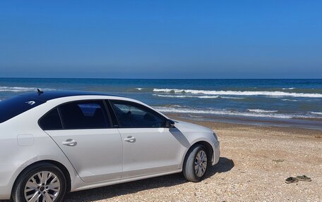 Volkswagen Jetta VI, 2014 год, 1 300 000 рублей, 14 фотография