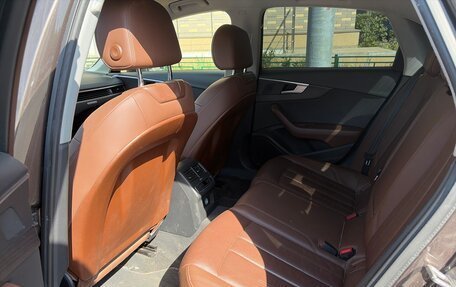 Audi A4, 2017 год, 2 000 000 рублей, 7 фотография