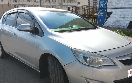 Opel Astra J, 2010 год, 540 000 рублей, 2 фотография