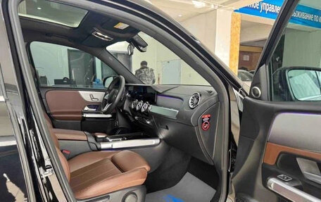 Mercedes-Benz GLB, 2022 год, 2 140 000 рублей, 11 фотография