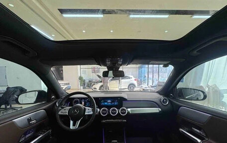 Mercedes-Benz GLB, 2022 год, 2 140 000 рублей, 10 фотография