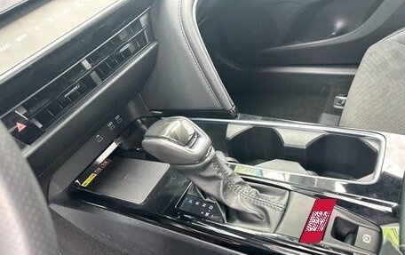 Toyota Camry, 2025 год, 3 870 000 рублей, 12 фотография