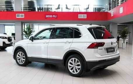 Volkswagen Tiguan II, 2018 год, 2 290 000 рублей, 4 фотография