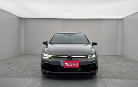 Volkswagen Golf VIII, 2022 год, 1 500 000 рублей, 2 фотография