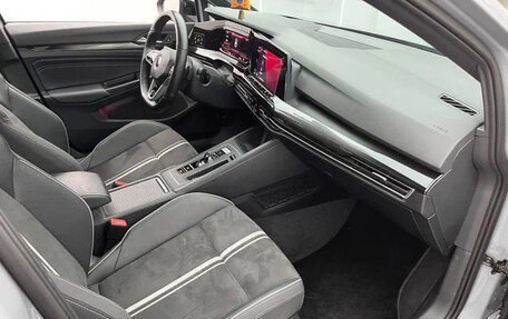 Volkswagen Golf VIII, 2022 год, 1 500 000 рублей, 12 фотография