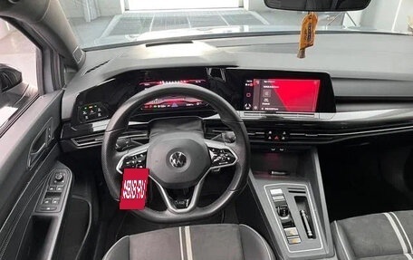 Volkswagen Golf VIII, 2022 год, 1 500 000 рублей, 10 фотография