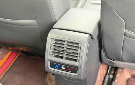 Volkswagen Golf VIII, 2022 год, 1 510 000 рублей, 14 фотография