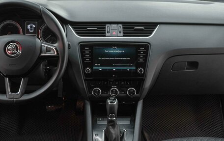 Skoda Octavia, 2017 год, 1 450 000 рублей, 10 фотография
