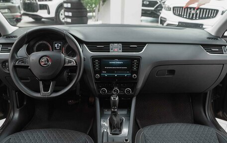 Skoda Octavia, 2017 год, 1 450 000 рублей, 9 фотография