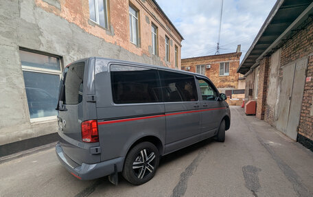 Volkswagen Transporter T6 рестайлинг, 2020 год, 4 999 000 рублей, 3 фотография